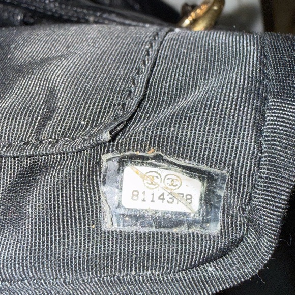 Chanel Petite Shopping Tote - Picture 8 of 8